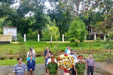 Lễ Viếng Nhà Bia tưởng niệm nhân kỷ niệm 78 ngày Quốc khánh Nước cộng hoà xã hội chủ nghĩa Việt Nam (02/9/1945-02/9/2023)