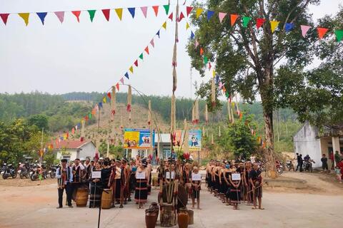 HỘI THI CỒNG CHIÊNG, XOANG CÁC DÂN TỘC THIỂU SỐ XÃ ĐĂK KROONG LẦN THỨ II NĂM 2024